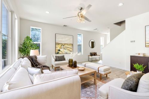 14355 Penn Foster St, Chino CA  91710-1368 exterior