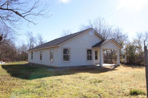 535 Belknap St, Fallon, TX 76667-3558