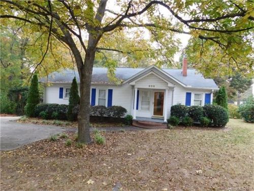 808 Wright Ave, Kannapolis, NC 28083-3084