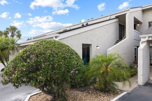 5409 Vineland Rd, Orlando, FL 32811-7607