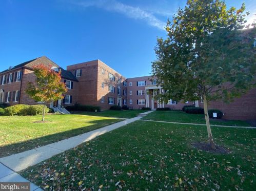 3813 V St, Washington, DC 20020-1360