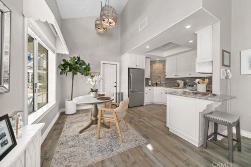 41664 Camino Del Vino, Temecula CA  92592-8439 exterior