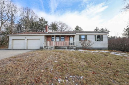 8 Nichols Ave, Brookline, NH 03033-2333