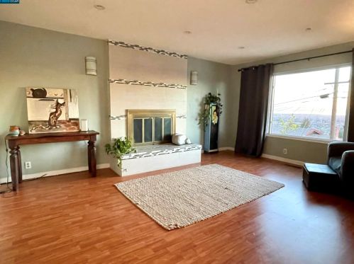 16500 Severn Rd, San Leandro, CA 94578-1241