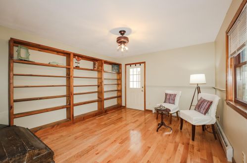 16 10th St, Kingston NH  03848-3717 exterior