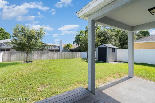2007 Elkins Point Dr, Melbourne, FL 32935-7801
