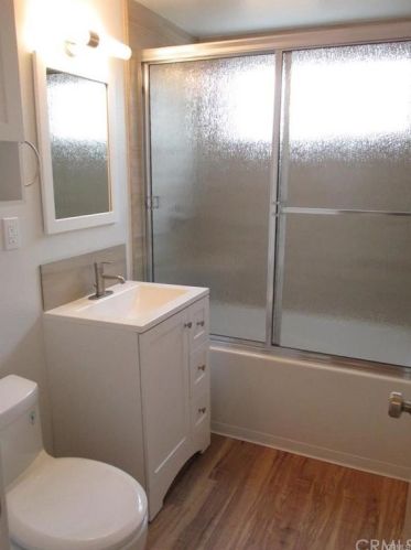 2114 Florida St, Huntington Beach CA 92648-2917 exterior