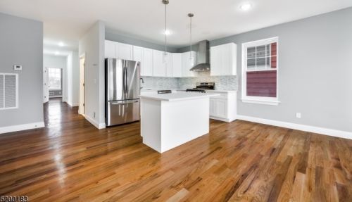 16 Hawthorne Pl, East Orange NJ  07018-3330 exterior