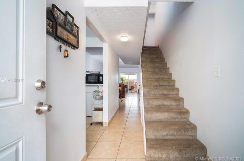 5299 28th Ave, Hialeah, FL 33016-1913