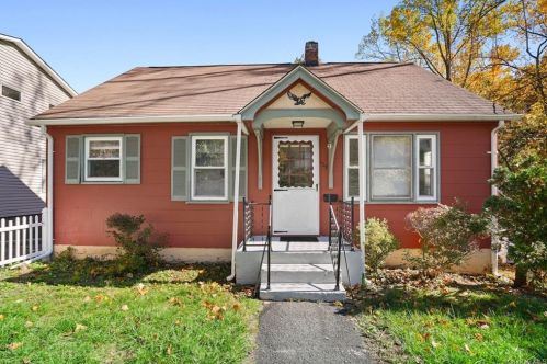 129 Mearns Ave, Highland Falls, NY 10928-1009