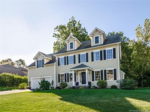 41 Bridle Path Dr, Southington, CT 06489-4043