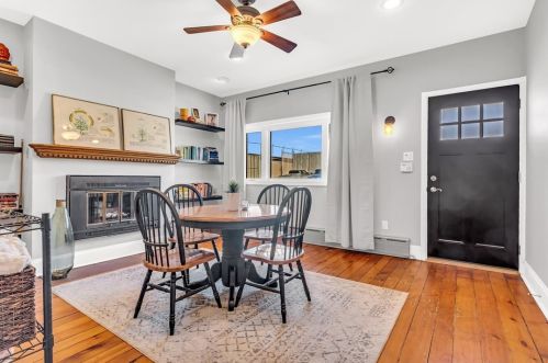 164 37th St, Pittsburgh, PA 15201-1950