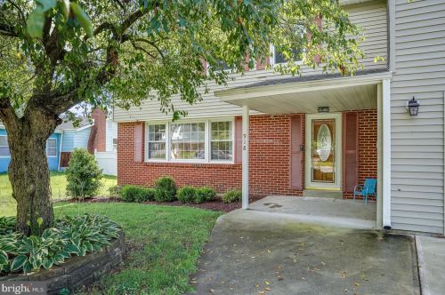 918 Woodcrest Dr, Dover, DE 19904-2443