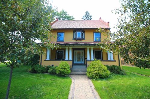 93 Hooker Ave, Poughkeepsie, NY 12601-4607