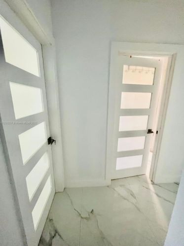 6265 111th Ter, Hialeah FL  33012-2354 exterior