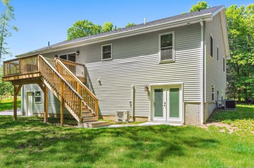 850 Upper Maple St, Killingly CT  06241-2229 exterior