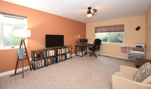 8801 Hart Dr, Waterford WI  53185-1364 exterior