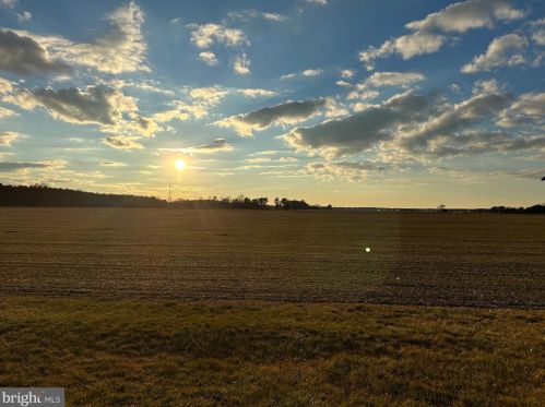 104 Spinnaker Ln, Milton DE  19968-1565 exterior