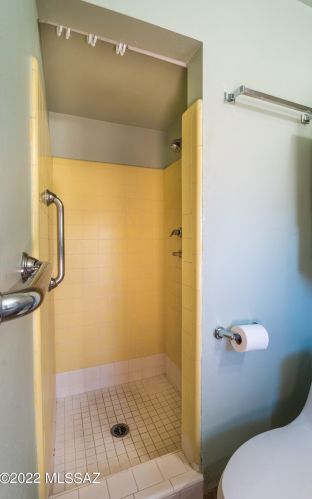 1032 Colgate Dr, Tucson AZ 85710-8723 exterior