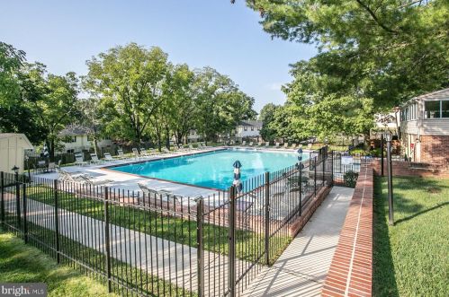 132 Ardwick Ter, Lansdale PA 19446-4925 exterior