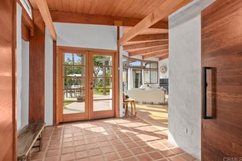 3533 Dove Holw Rd, Encinitas CA 92024-7245 exterior