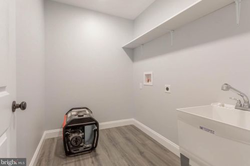 75 Honolulu Rd, Frankford DE  19945-2019 exterior