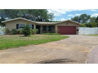 3236 Harbor Lake Dr, Largo, FL 33770-4207