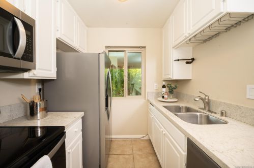 6538 Bell Blf Ave, San Diego CA 92119-1148 exterior