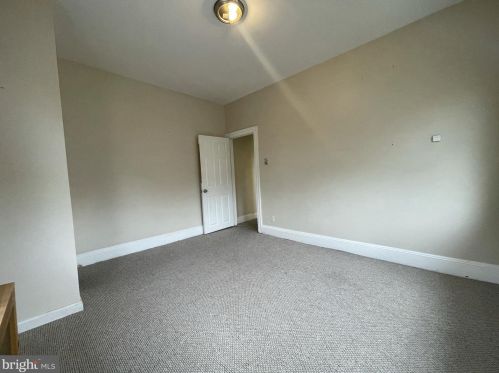 101 Patterson Ave, Trenton NJ  08610-4439 exterior