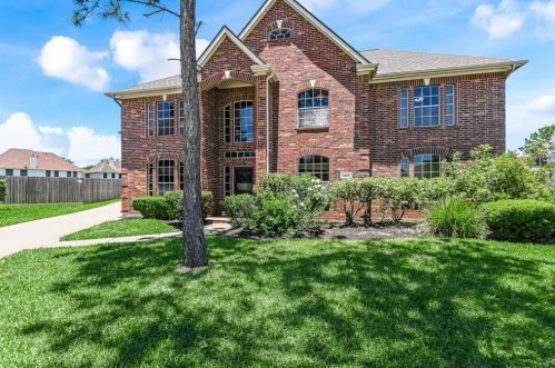 1403 Pine Knot Ct, Pearland, TX 77581-8848