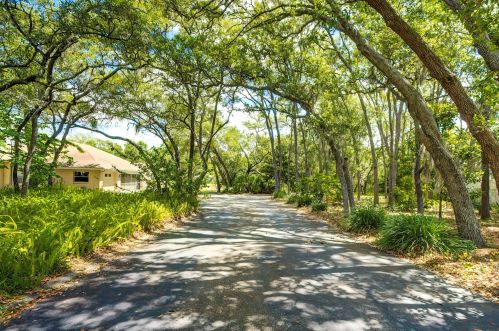 2376 Meadow Lark Rd, Brooksville, FL 34608-4635