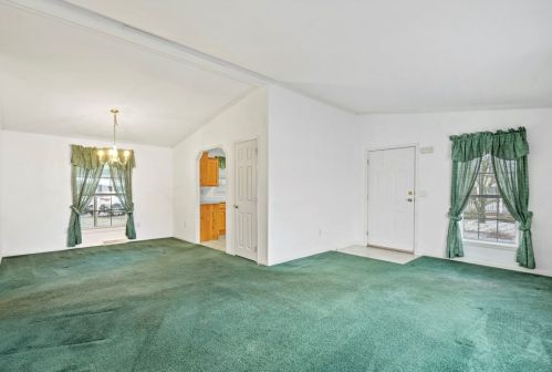 39367 Montour Ct, Pittsburgh PA  15239-2379 exterior