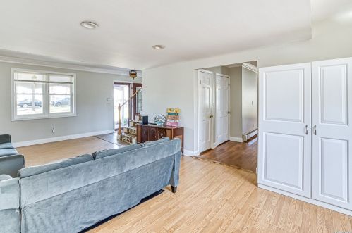 22 Rockaway Trl, Panamoka NY  11961-2262 exterior