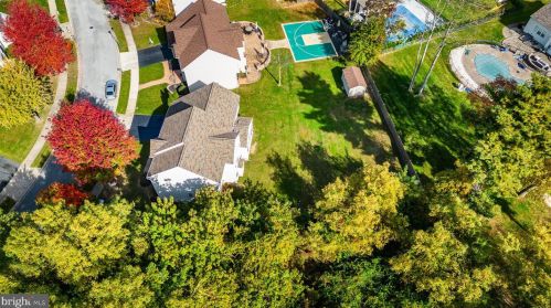 515 Florence Fields Ln, New Castle DE  19720-8752 exterior