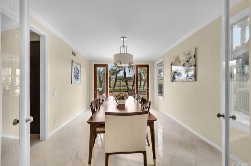 6471 Morningside Dr, Huntington Beach CA  92648-6106 exterior