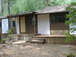 432 Volkmer Way, Williams, OR 97544-9549