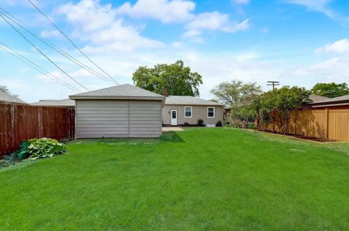 7807 34th Ave, Kenosha WI  53142-4631 exterior