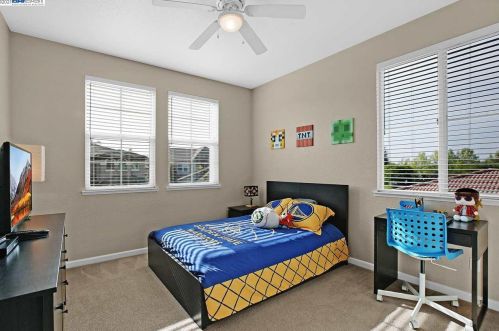 30 Matisse Ct, Oakley CA  94561-1777 exterior