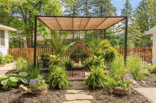 11890 Keystone Ave, Stillwater MN  55082-8411 exterior