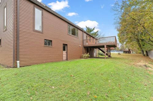 3041 Cummings Dr, Glenshaw PA  15116-2801 exterior