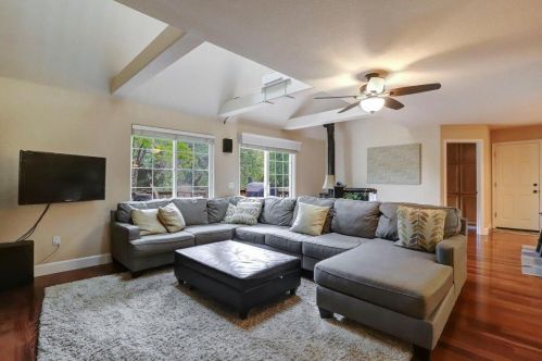 19314 Ridge Dr, Lake Wildwood, CA 95946-9486