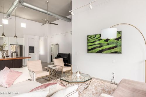 5702 Rio Verde Vis Dr, Tucson AZ  85750-1971 exterior