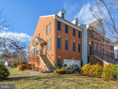 201 Elder Ter, Purcellville, VA 20132-6137