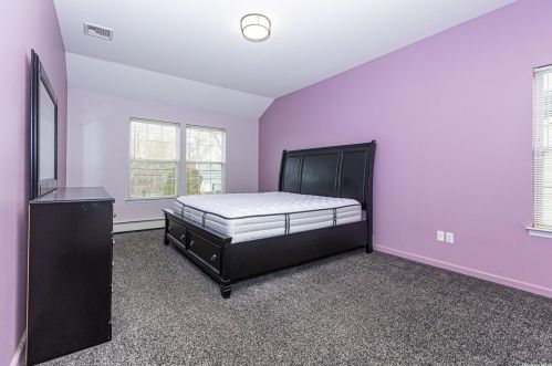 340 45th St, Copiague NY  11726-1017 exterior