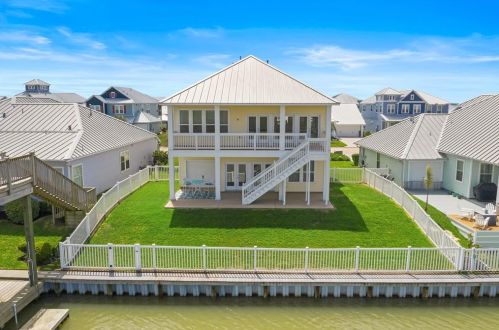 5225 Brigantine Cay Ct, Texas City, TX 77590-1501
