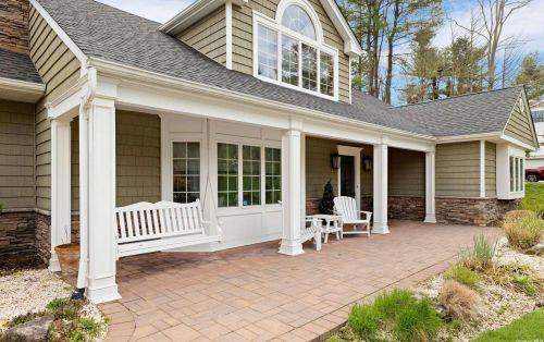 43 Rustic Gate Ln, Huntington Station, NY 11746-6137