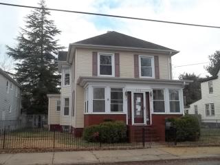 313 Fulton St, Millville, NJ 08332-4307