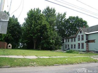 613 Marcellus St, Syracuse NY  13204-2906 exterior