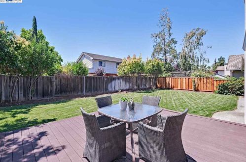 3530 Whitehall Ct, Pleasanton CA  94588-3507 exterior