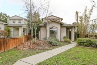 3839 60th St, Sacramento, CA 95820-2400
